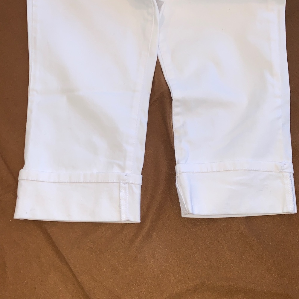 NEW Style & Co. Women's Size 4P 4 Petite White Stretch Cuffed Curvy Capri Pants - Picture 7 of 8
